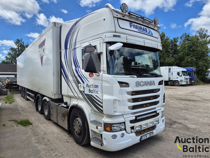 Scania R 560 - Nyergesvontató: 3 kép. Scania R 560 - Nyergesvontató: 3 kép.