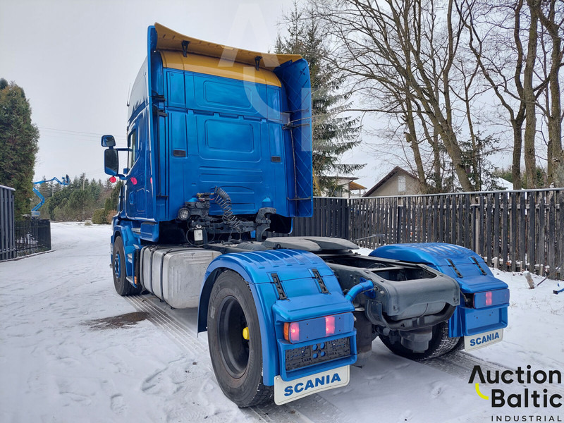 Scania T 114 LA - Nyergesvontató: 3 kép. Scania T 114 LA - Nyergesvontató: 3 kép.