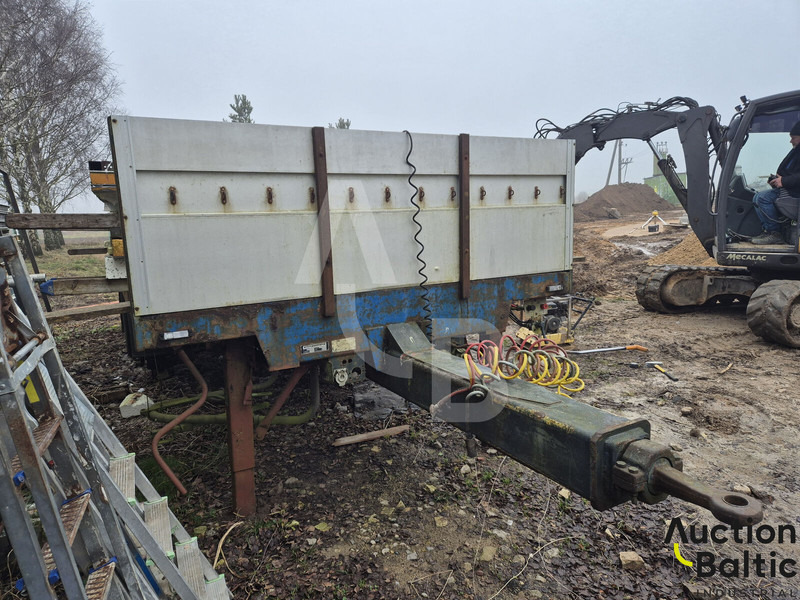 ORTEN - Ponyvás félpótkocsi: 2 kép. ORTEN - Ponyvás félpótkocsi: 2 kép.