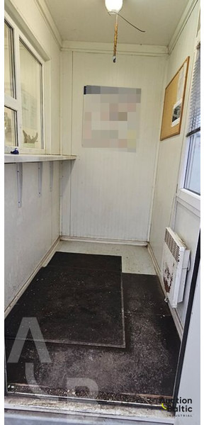 Office container - Garázs felszerelés: 5 kép. Office container - Garázs felszerelés: 5 kép.