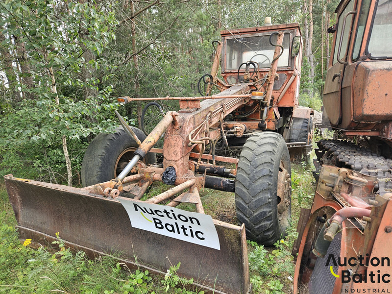 Onbekend DZ-99 - Gréder: 1 kép. Onbekend DZ-99 - Gréder: 1 kép.