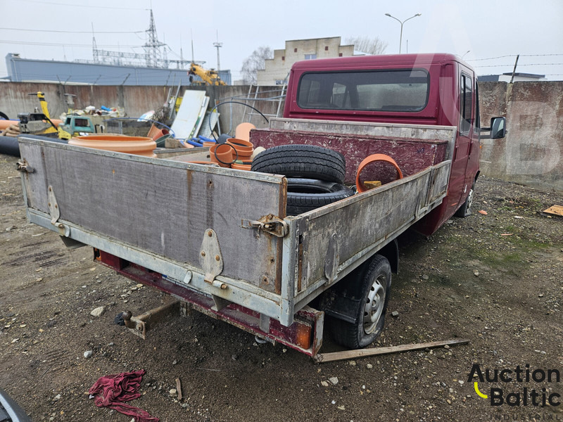 Peugeot Boxer 3G5 - Platós kisteherautó, Duplakabinos kisteherautó: 4 kép. Peugeot Boxer 3G5 - Platós kisteherautó, Duplakabinos kisteherautó: 4 kép.
