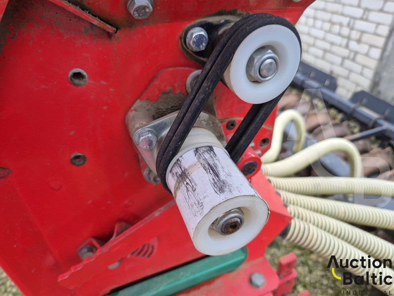 Pottinger Synkro 3000 S - Kultivátor: 5 kép. Pottinger Synkro 3000 S - Kultivátor: 5 kép.