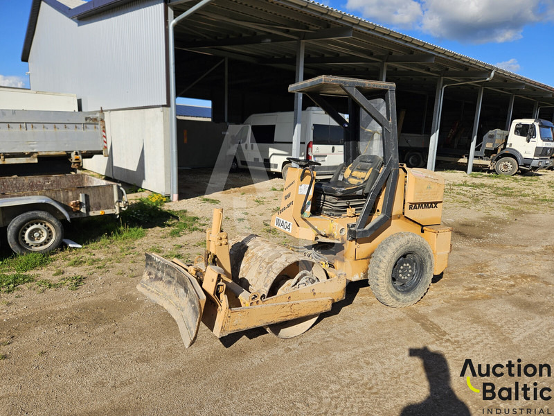 Rammax RW1800 SPT - Henger: 2 kép. Rammax RW1800 SPT - Henger: 2 kép.