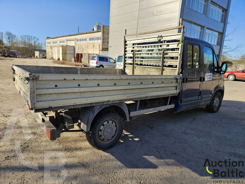 Renault Master - Platós kisteherautó: 4 kép. Renault Master - Platós kisteherautó: 4 kép.