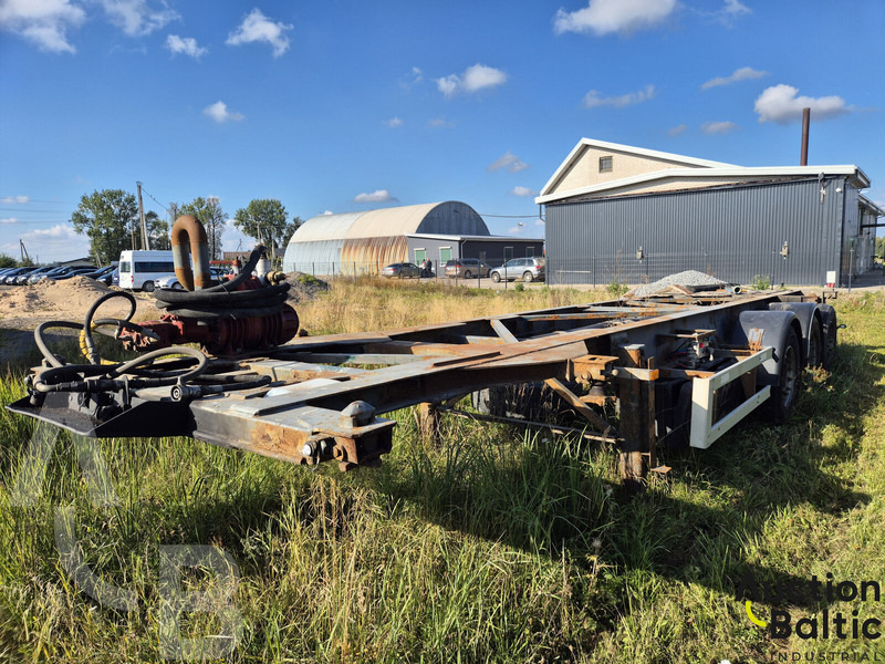 Renders N3ST31L - Ponyvás félpótkocsi: 4 kép. Renders N3ST31L - Ponyvás félpótkocsi: 4 kép.