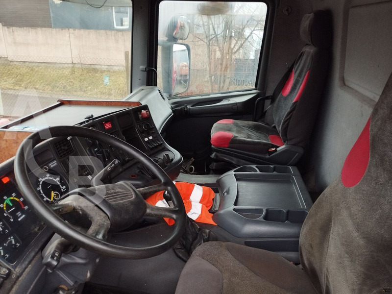 Tartályos teherautó a következők szállításához üzemanyag Scania B4X2 ATL: 6 kép.