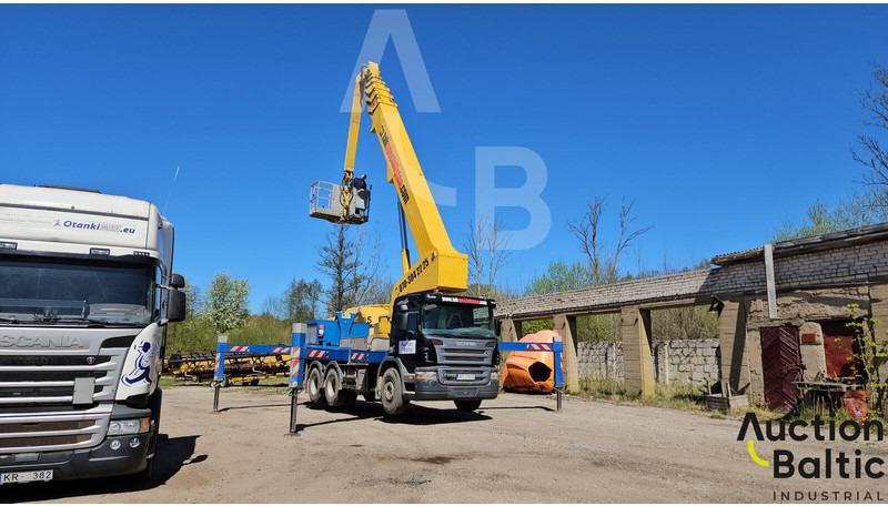Scania P 310 - Emelőkosaras teherautó: 5 kép. Scania P 310 - Emelőkosaras teherautó: 5 kép.
