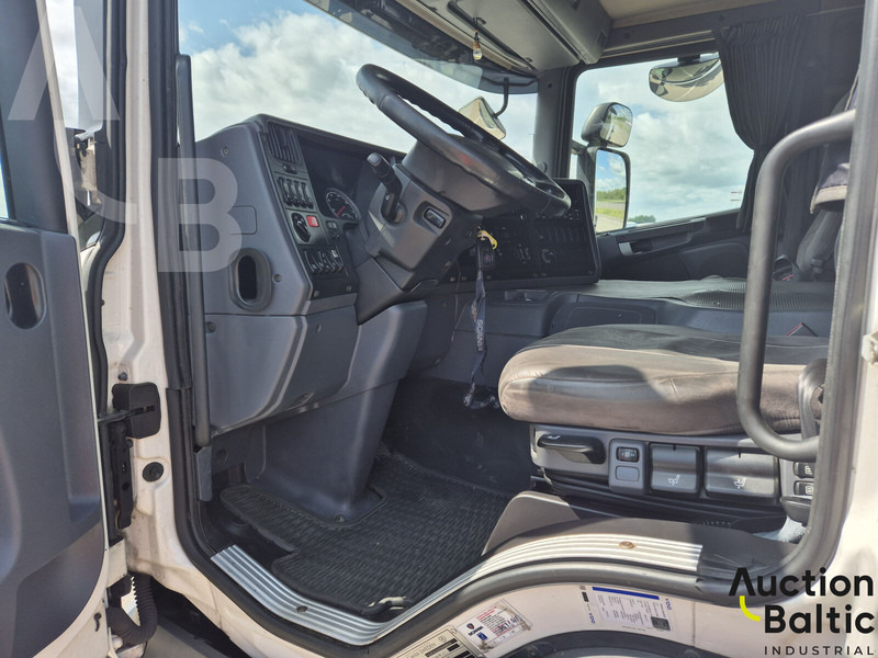 Scania P 450 - Alvaz teherautó: 5 kép. Scania P 450 - Alvaz teherautó: 5 kép.