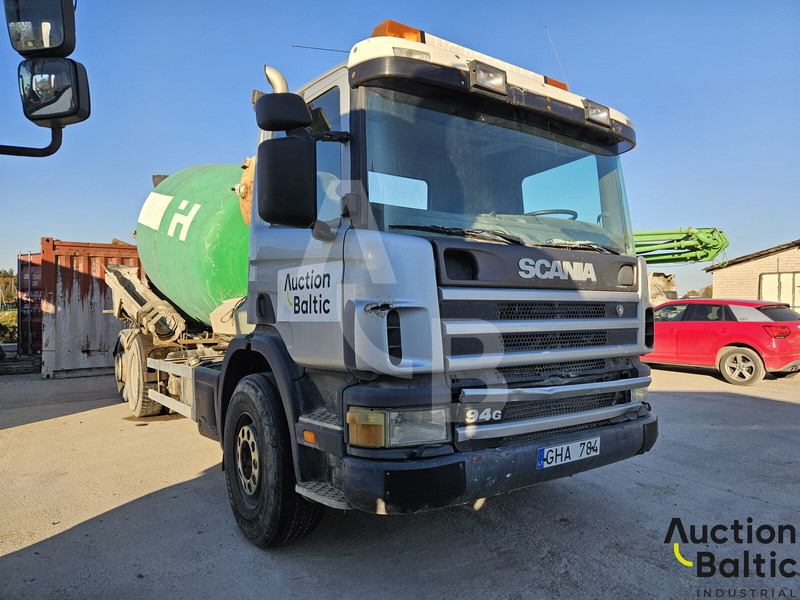 Scania P 94 GB - Betonmixer: 2 kép. Scania P 94 GB - Betonmixer: 2 kép.