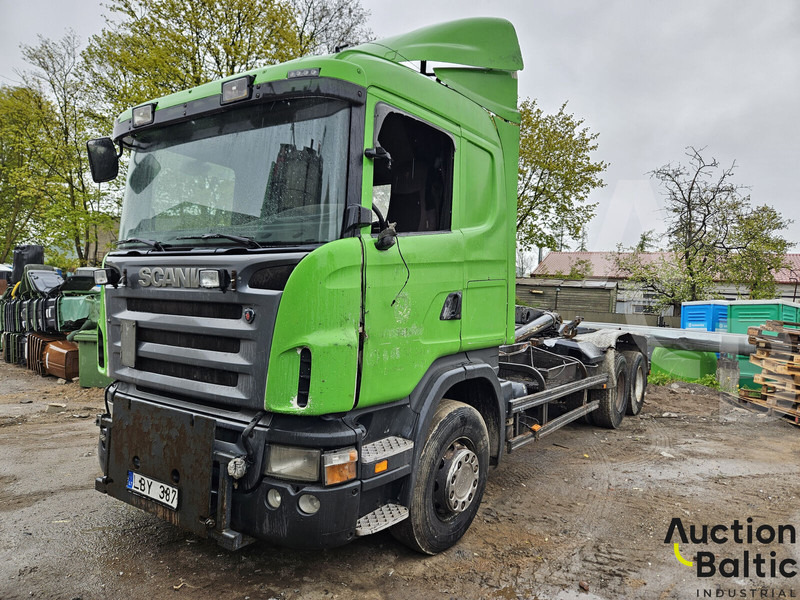 Scania R480 LB6X224HNA - Horgos rakodó teherautó: 2 kép. Scania R480 LB6X224HNA - Horgos rakodó teherautó: 2 kép.