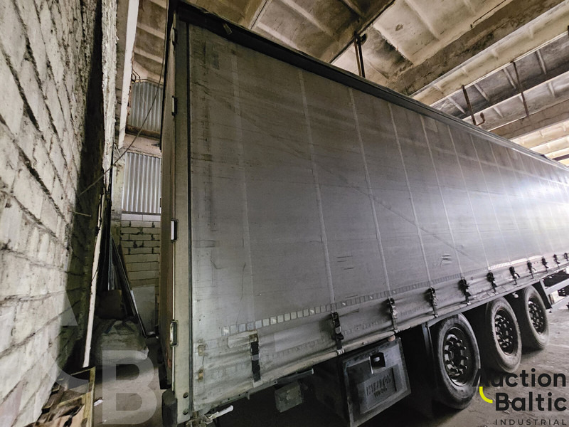 Schmitz Cargobull SCS 24 - Ponyvás félpótkocsi: 5 kép. Schmitz Cargobull SCS 24 - Ponyvás félpótkocsi: 5 kép.