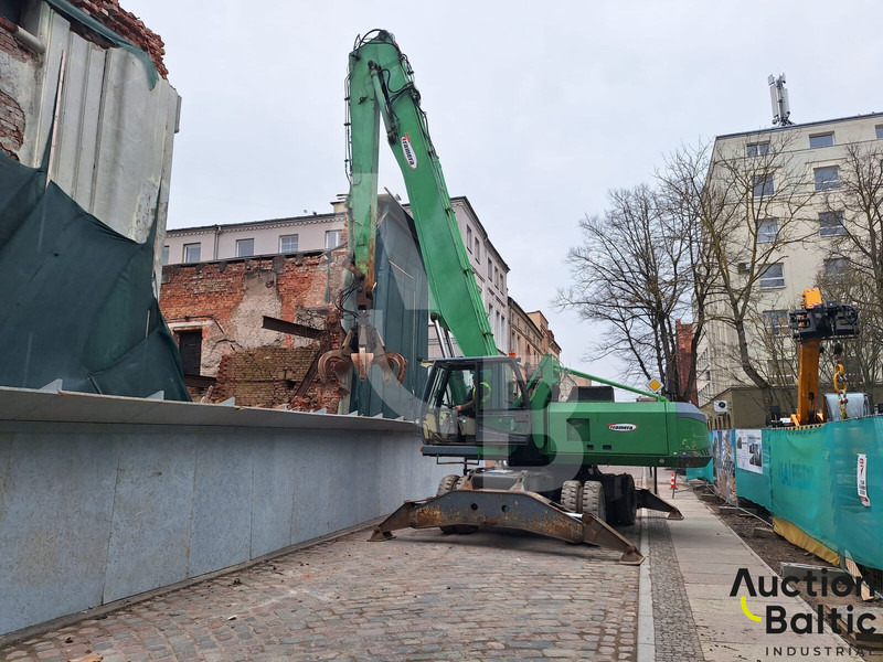 Sennebogen 835 M - Hulladék kotró: 3 kép. Sennebogen 835 M - Hulladék kotró: 3 kép.