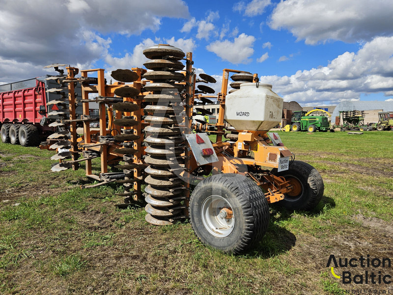 Simba SL500 - Tárcsás borona: 3 kép. Simba SL500 - Tárcsás borona: 3 kép.