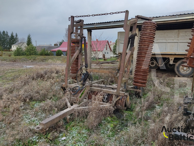 Soil compaction roller - Mezőgazdasági hengerek: 2 kép. Soil compaction roller - Mezőgazdasági hengerek: 2 kép.