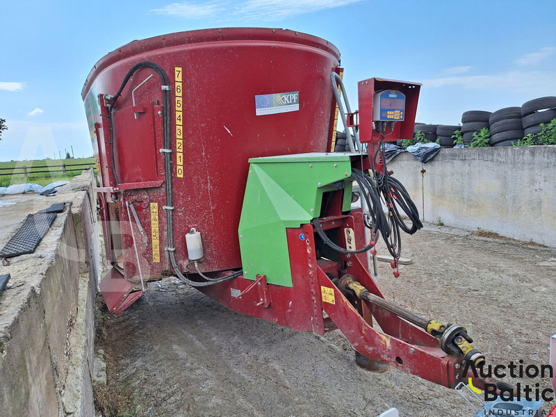 Strautmann VM 1251 L - Állattartás gépei: 2 kép. Strautmann VM 1251 L - Állattartás gépei: 2 kép.