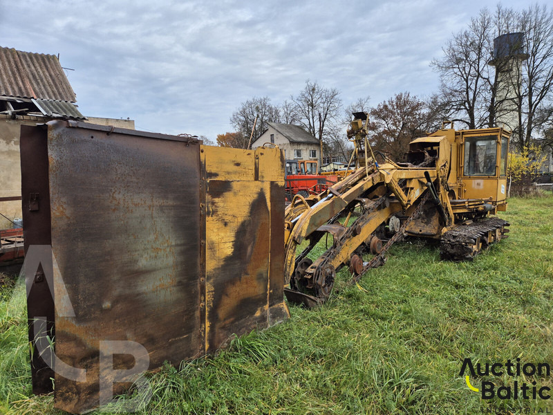 Talleks - Árokásó: 1 kép. Talleks - Árokásó: 1 kép.