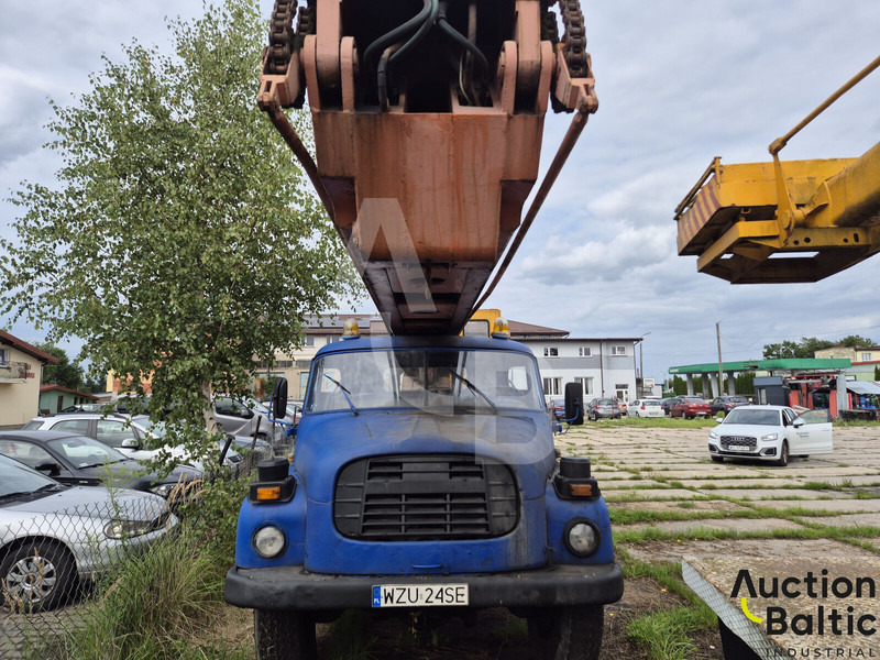 Tatra MPT27 - Terepjáró autódaru: 2 kép. Tatra MPT27 - Terepjáró autódaru: 2 kép.