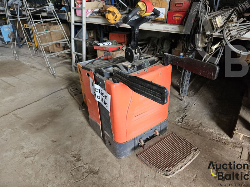 Tecna TMP20X - Komissiózó targoncá: 2 kép. Tecna TMP20X - Komissiózó targoncá: 2 kép.