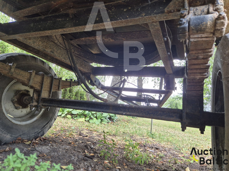 Trailer - Ponyvás félpótkocsi: 5 kép. Trailer - Ponyvás félpótkocsi: 5 kép.