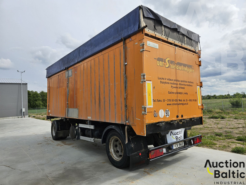 Trax - Ponyvás félpótkocsi: 4 kép. Trax - Ponyvás félpótkocsi: 4 kép.