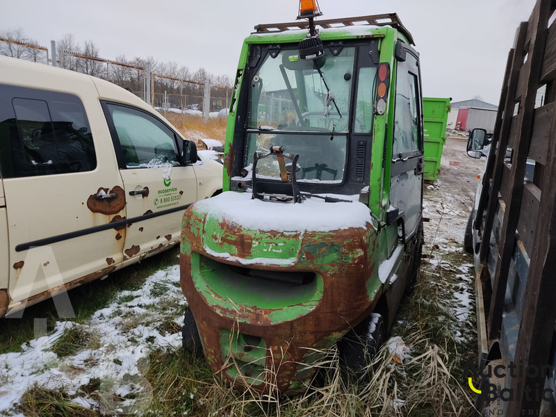 UniCarriers 30 - Dízel targonca: 5 kép. UniCarriers 30 - Dízel targonca: 5 kép.