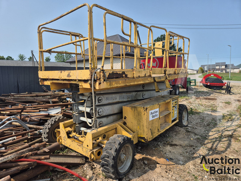UpRight LX41 - Ollós emelő: 2 kép. UpRight LX41 - Ollós emelő: 2 kép.