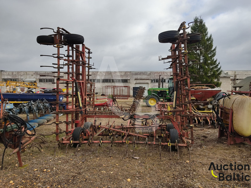Vaderstad Boggiharv - Kultivátor: 5 kép. Vaderstad Boggiharv - Kultivátor: 5 kép.