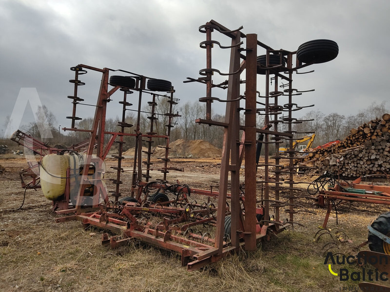 Vaderstad Boggiharv - Kultivátor: 1 kép. Vaderstad Boggiharv - Kultivátor: 1 kép.
