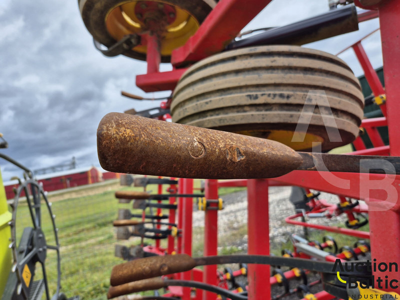 Vaderstad FX 600 - Kultivátor: 5 kép. Vaderstad FX 600 - Kultivátor: 5 kép.