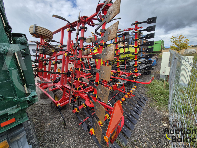 Vaderstad FX 600 - Kultivátor: 4 kép. Vaderstad FX 600 - Kultivátor: 4 kép.