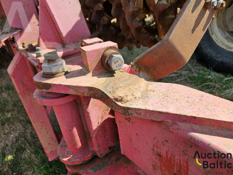 Vaderstad Rexius RS1020 - Kultivátor: 5 kép. Vaderstad Rexius RS1020 - Kultivátor: 5 kép.