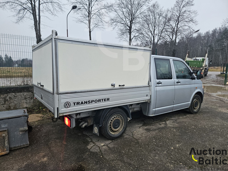 Volkswagen Pick-Up Dh 2,5 Aut - Dobozos kisteherautó, Duplakabinos kisteherautó: 3 kép. Volkswagen Pick-Up Dh 2,5 Aut - Dobozos kisteherautó, Duplakabinos kisteherautó: 3 kép.