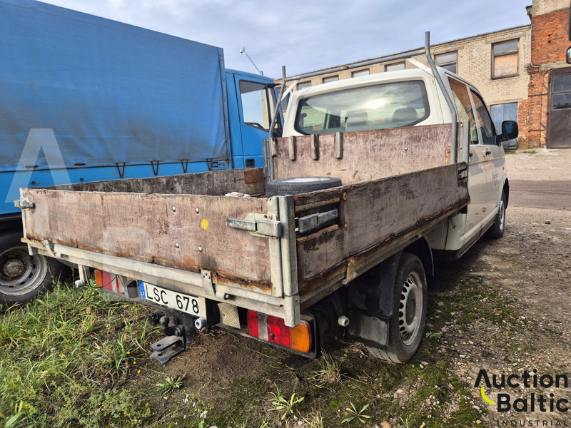 Volkswagen Transporter - Platós kisteherautó: 4 kép. Volkswagen Transporter - Platós kisteherautó: 4 kép.