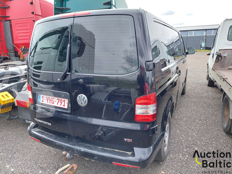 Volkswagen Transporter - Furgon: 3 kép. Volkswagen Transporter - Furgon: 3 kép.
