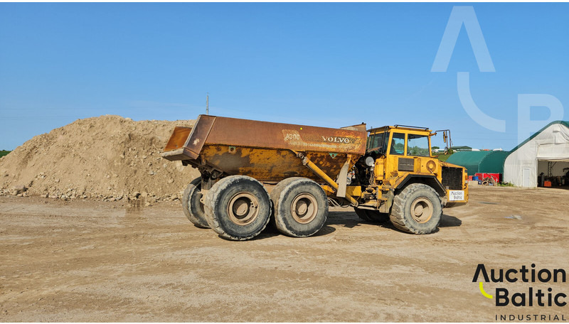 Volvo A30 - Csuklós dömper: 3 kép. Volvo A30 - Csuklós dömper: 3 kép.