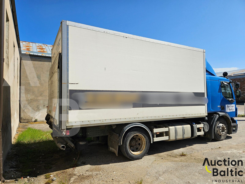Volvo FE280 - Dobozos felépítményű teherautó: 3 kép. Volvo FE280 - Dobozos felépítményű teherautó: 3 kép.