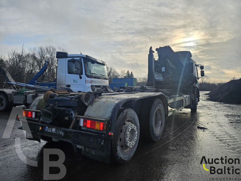 Volvo FE320 - Horgos rakodó teherautó, Darus autó: 5 kép. Volvo FE320 - Horgos rakodó teherautó, Darus autó: 5 kép.
