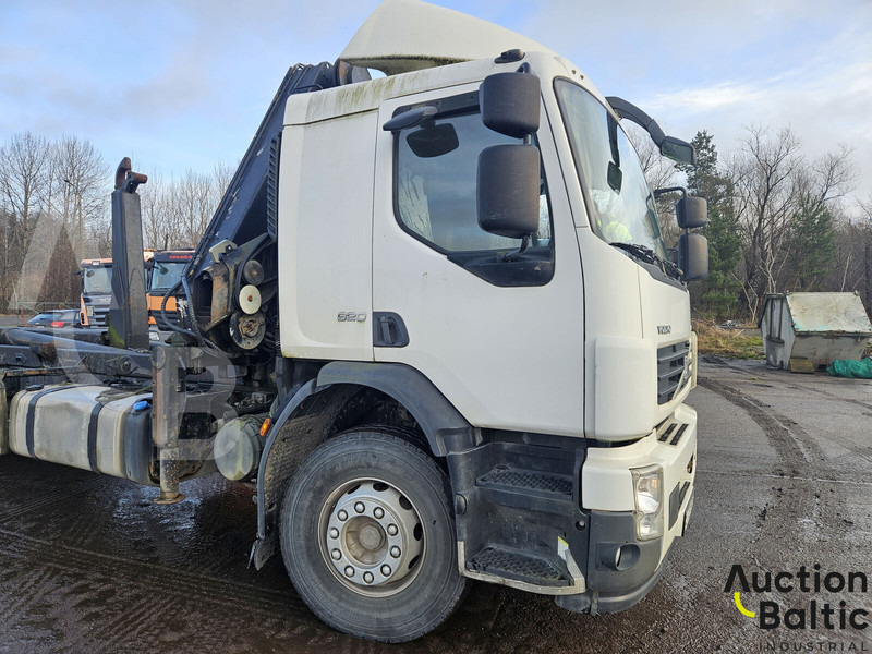 Volvo FE320 - Horgos rakodó teherautó, Darus autó: 2 kép. Volvo FE320 - Horgos rakodó teherautó, Darus autó: 2 kép.