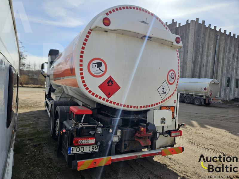 Volvo FH 420 - Tartályos teherautó: 4 kép. Volvo FH 420 - Tartályos teherautó: 4 kép.