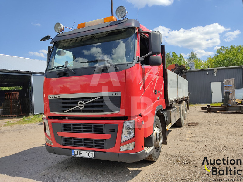 Volvo FH500 - Platós teherautó, Darus autó: 2 kép. Volvo FH500 - Platós teherautó, Darus autó: 2 kép.