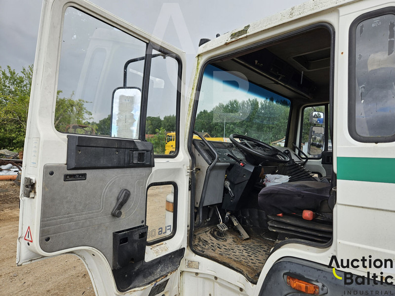 Volvo FL 608 - Vontató: 5 kép. Volvo FL 608 - Vontató: 5 kép.