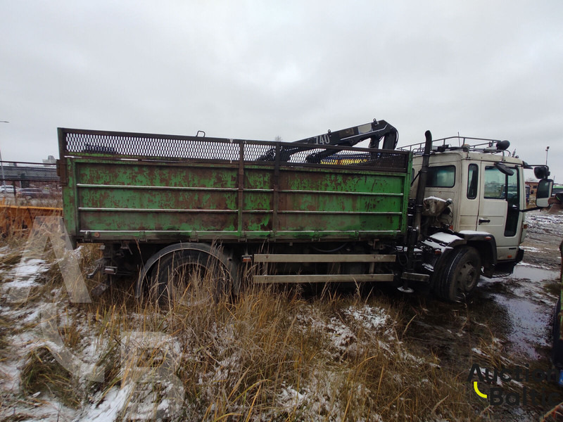 Volvo FL618 - Billenőplatós teherautó, Darus autó: 2 kép. Volvo FL618 - Billenőplatós teherautó, Darus autó: 2 kép.