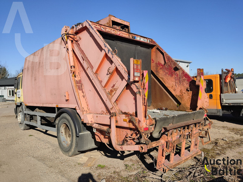 Volvo FL618 - Szemetesautó: 3 kép. Volvo FL618 - Szemetesautó: 3 kép.