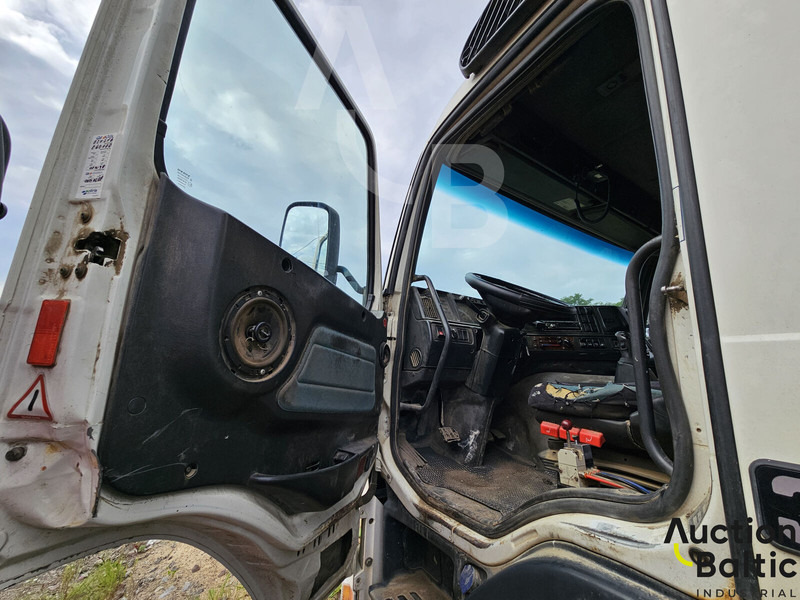 Volvo FM12 - Billenőplatós teherautó: 5 kép. Volvo FM12 - Billenőplatós teherautó: 5 kép.