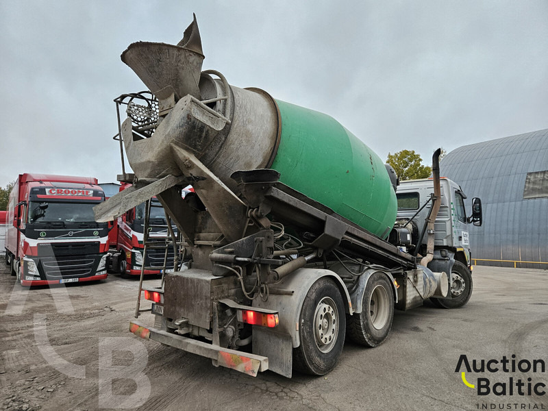 Volvo FM12 - Betonmixer: 4 kép. Volvo FM12 - Betonmixer: 4 kép.