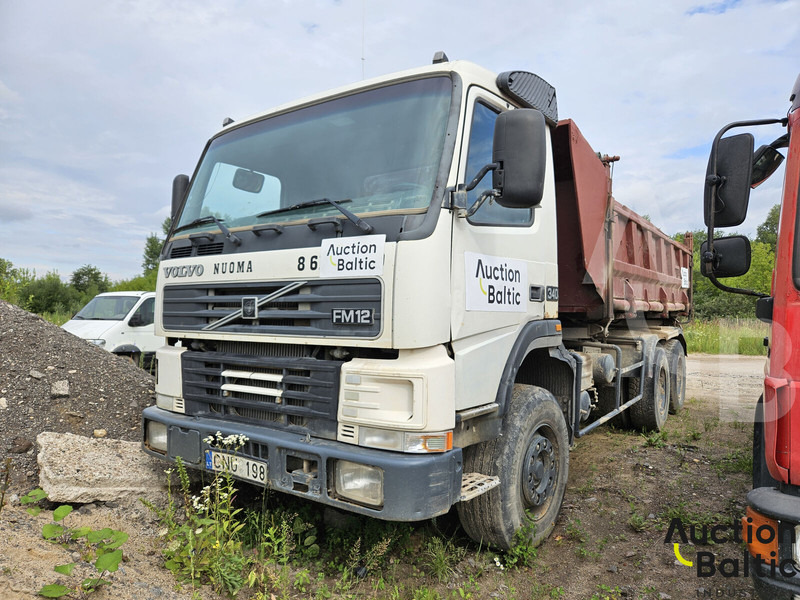 Volvo FM12 - Billenőplatós teherautó: 1 kép. Volvo FM12 - Billenőplatós teherautó: 1 kép.