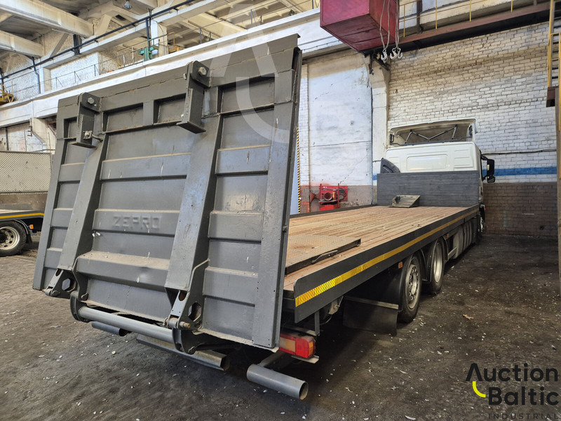 Volvo FM380 - Platós teherautó: 4 kép. Volvo FM380 - Platós teherautó: 4 kép.