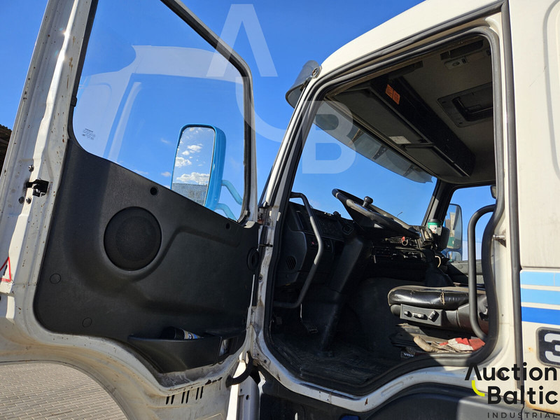 Volvo FM7 310 - Billenőplatós teherautó: 5 kép. Volvo FM7 310 - Billenőplatós teherautó: 5 kép.