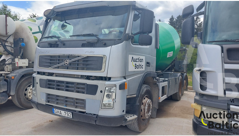 Volvo FM9 - Betonmixer: 1 kép. Volvo FM9 - Betonmixer: 1 kép.